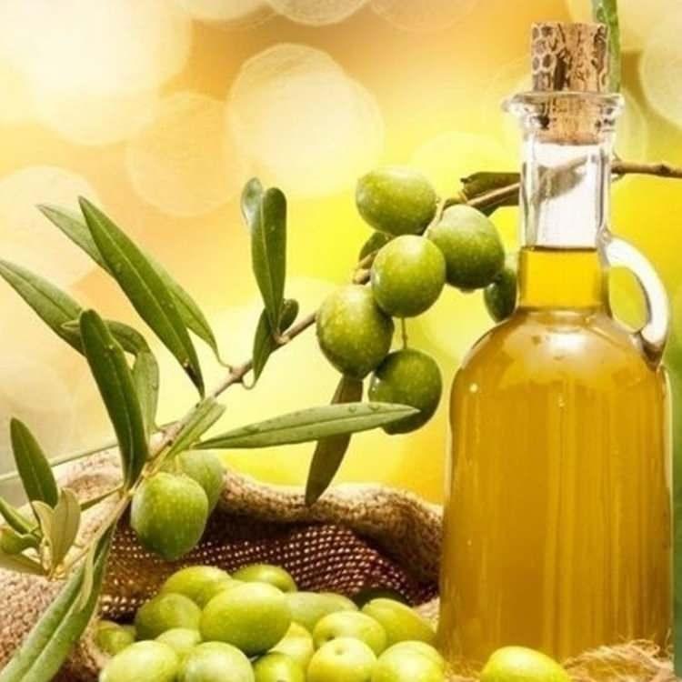 <p>Daha önceki listelerde; tas kebaba, dönere ve köfteye domuz eti karıştıran, sucuğa kanat eti koyan, Adana kebaba sakatat (kalp) karıştıran, lahmacuna ve sucuğa at eti, kırmızı ete eşek eti koyan, baharata ve kekiğe boya katkı maddesi ekleyen, alkollü içeceğe düşük oranda alkol koyan firmalar ifşa edildi.</p>
<p> </p>