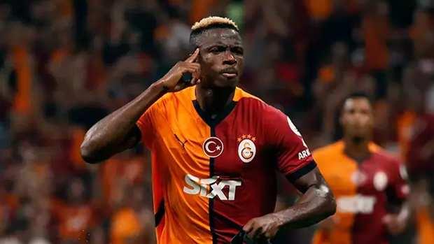 <p><strong>"Ocak ayında göreceğiz. Ben Napoli'ye gelmeden önce bile çok önemli bir teklif gelmişti ama De Laurentiis kulübün iyiliğini düşündüğü için bunu dikkate almadı.</strong></p>