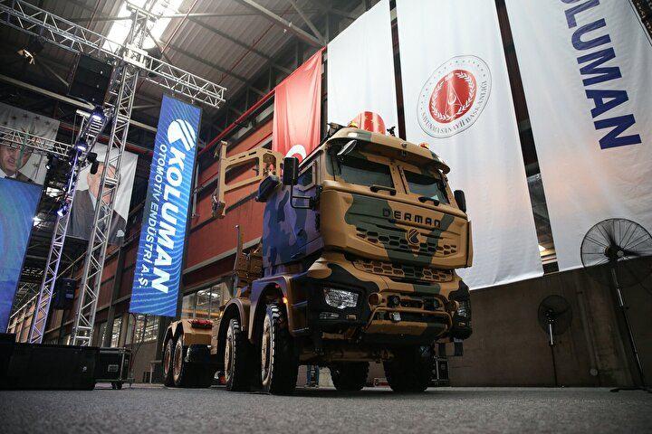 <p>SSB ile ASELSAN arasında Yakın Hava Savunma Sistemleri tedarikine ilişkisi 82 milyon avro tutarında bir sözleşme imzalandı.</p>
<p>Baykar tarafından geliştirilen Bayraktar TB3, Orta İrtifa Sistem Tanımlama Testi kapsamında 20. uçuşunu 10 saat havada kalarak başarıyla gerçekleştirdi.</p>
<p>HAVELSAN tarafından yerli ve milli imkanlarla üretilen ve Türk Hava Kuvvetleri tarafından kullanılan CN-235 Uçağı Tam Uçuş Simülatörü, 40 bin saatini başarıyla tamamladı.</p>
<p>Katmerciler tarafından geliştirilen HIZIR II TTZA'nın kabul faaliyetleri, Senegal'de tamamlanarak envantere girdi.</p>