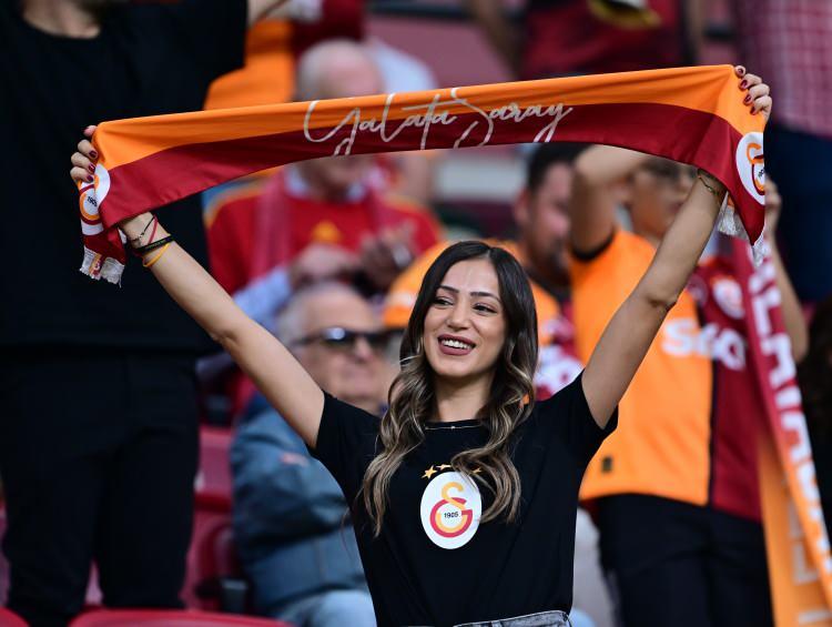<p><strong>Siirt </strong></p>
<p> </p>
<p><strong>Galatasaray</strong></p>
<p> </p>