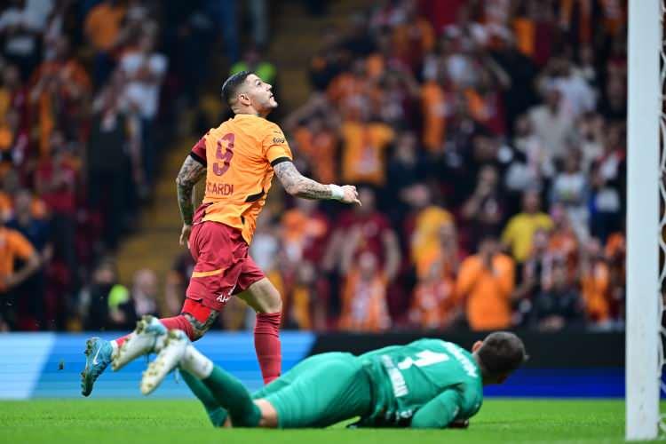 <p><strong>Van </strong></p>
<p> </p>
<p><strong>Galatasaray</strong></p>
<p> </p>
<p> </p>