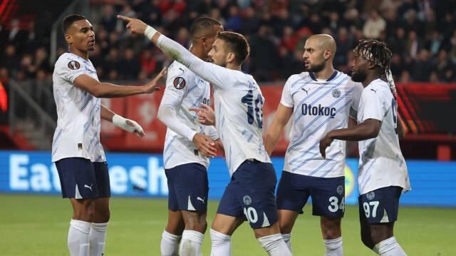 <p><strong>Samsun </strong></p>

<p> </p>

<p><strong>Fenerbahçe</strong></p>

<p> </p>
