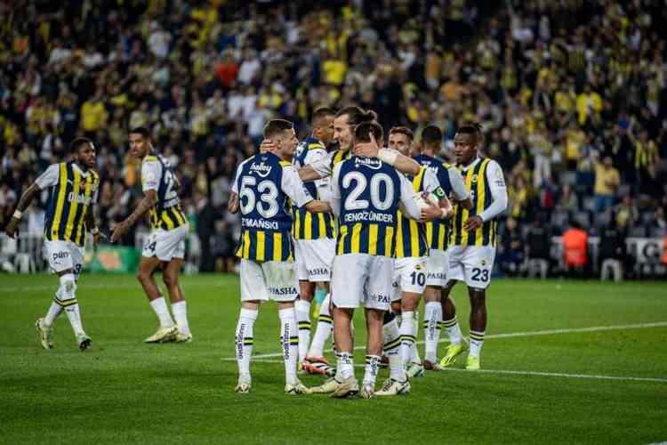 <p><strong>İstanbul </strong></p>
<p> </p>
<p><strong>Fenerbahçe</strong></p>
<p> </p>