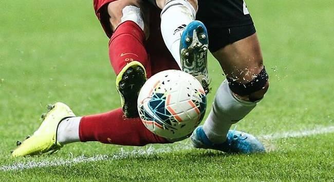 <p>Yapılan paylaşımda 89 puanla iki takım zirvede yer aldı ve şampiyonu ikili averaj belirledi.</p>
