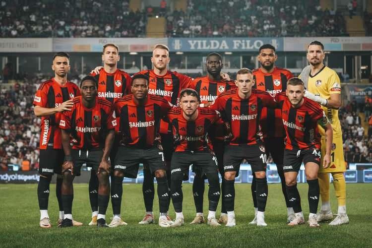 <p>15- Gaziantep FK: 39 puan</p>
