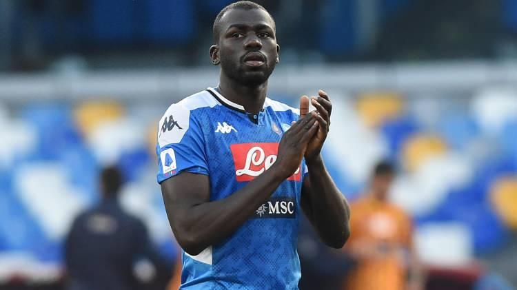 <p><span style="color:#B22222"><strong>Kalidou Koulibaly </strong></span></p>

<p> </p>

<p><span style="color:#B22222"><strong>(Al Hilal)</strong></span></p>

<p> </p>

<p><span style="color:#B22222"><strong>30 milyon £ / yıl</strong></span></p>
