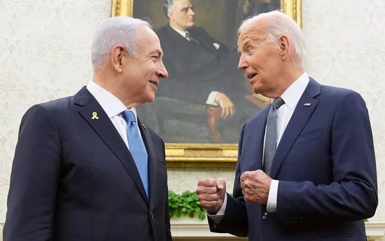 <p><span style="color:#B22222"><strong>BIDEN AÇIK AÇIK İTİRAF ETTİ</strong></span></p>

<p> </p>

<p>ABD Başkanı Joe Biden, Hamas lideri Sinvar'ın şehit edilmesinin ardından yaptığı açıklamada bu suikastı 'dünya için iyi bir gün' olarak niteledi. Biden, İsrail'in operasyonlarda İsraillilere istihbarat desteği sunduklarını da açıkladı.</p>
