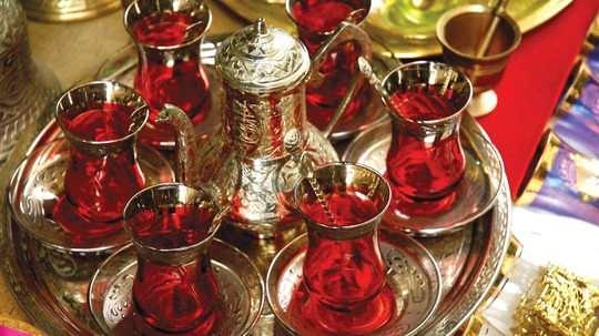 <p><strong><span style="color:#B22222">Özen Çay San Paz. Nak ve Dış: </span></strong></p>
<p> </p>
<p>Özen Çay Gold markasındaki 023 seri numaralı siyah çayda gıda boyası bulundu.<br />
<span style="color:rgb(51, 51, 51)"> </span></p>