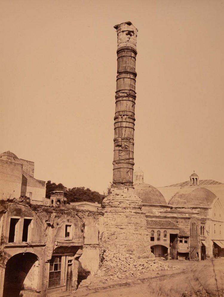 <p>Büyük Konstantin Anıtı. Çemberlitaş</p>
