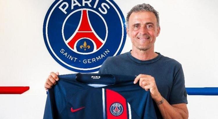 <p><span style="color:#B22222"><strong>8)  </strong></span><strong><span style="color:#B22222">LUIS ENRIQUE </span> |  </strong><strong>PARIS SAINT-GERMAIN</strong></p>
