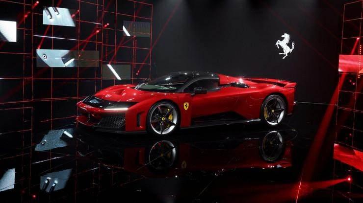 <p>Ferrari geleneksel tasarımla yenilikçi hibrit teknolojisini birleştirdiği yeni modeli F80'i tanıttı.</p>
<p></p>