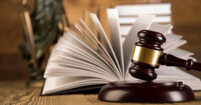 <p>Yerel mahkemenin verdiği kararın gerek&ccedil;esinde, &ouml;rg&uuml;t tarafından sanık S.T.'ye A4 notu verildiği ve bu notun FET&Ouml; mensubiyeti olan teslimiyeti, sadakati ve bağlılığı &uuml;st seviyede olan kişiyi ifade ettiği kaydedildi.</p>
