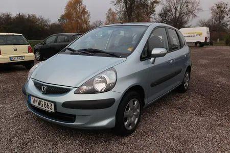 <p>HONDA - JAZZ</p>