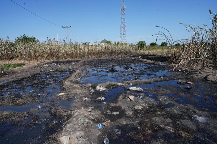 <p>Nijerya'nın kuzeyindeki Jigawa eyaletinde, akaryakıt taşıyan tankerin patlaması sonucu 147 kişi öldü.</p>
