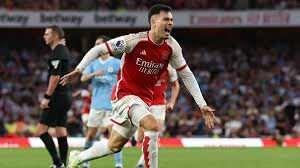 <p><span style="color:#B22222"><strong>15- Arsenal- Manchester City:</strong></span></p>
<p> </p>
<p><strong>1.63 milyar Euro</strong></p>
<p> </p>
<p><strong>(8 Eki 2023)</strong></p>
<p> </p>
<p> </p>