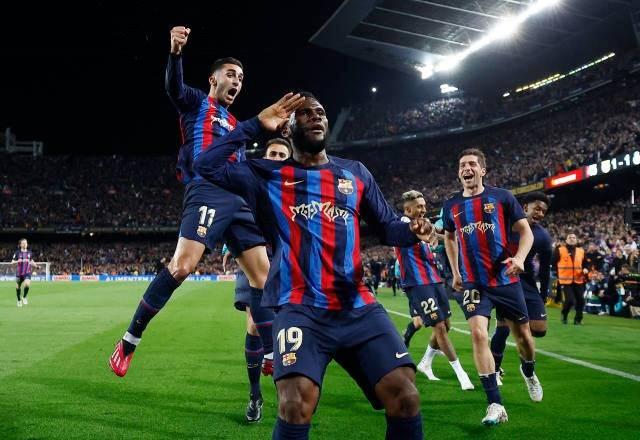 <p><span style="color:#B22222"><strong>5- Real Madrid - Barcelona: </strong></span></p>

<p> </p>

<p><strong>1.73 milyar Euro</strong></p>

<p> </p>

<p><strong>(2 Mar 2019)</strong></p>

<p> </p>
