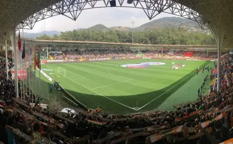 <p><strong>13- Alanyaspor Gain Park Stadyumu</strong></p>
<p> </p>
<p>Kapasite: 9.789<br />
Toplam Seyirci: 11.806<br />
Seyirci Ortalaması: 2.952</p>