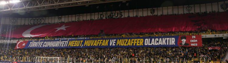 <p>Fenerbahçe-Sipay Bodrum FK karşılaşması öncesinde Ülker Stadı'nda 29 Ekim Cumhuriyet Bayramı coşkusu yaşandı.</p>
