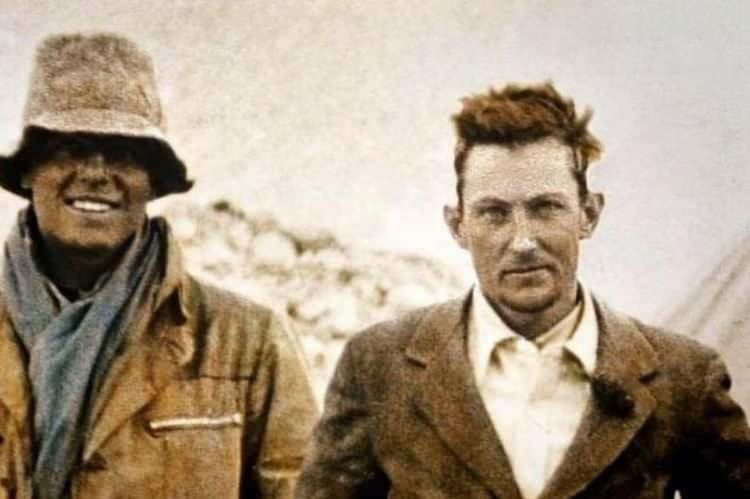 <p><strong>Onlardan biride 1924 yılında George Mallory ve Sandy Irvine isimli iki dağcının zirveye ulaşmak için çıktığı ve Mallory’nin cesedi bulunurken Irvine’in cansız bedenine dair hiçbir kanıt bulunamamıştı.</strong></p>

<p> </p>
