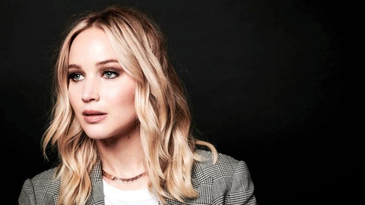 <p>2019 yılında sanat galerisi işletmecisi Cooke Maroney ile özel bir tören ile dünyaevine giren dünyaca ünlü oyuncu Jennifer Lawrence, 2022 yılında ilk çocuğunu kucağına alarak anne olmanın sevincini yaşamıştı. </p>
