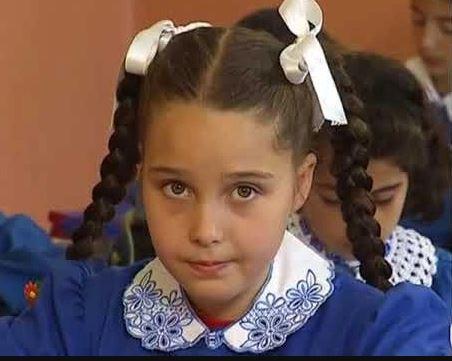 <p>1991 <strong>Niğde</strong> doğumlu oyuncu <strong>Merve Erdoğan</strong>,  <strong>Mimar Sinan Güzel Sanatlar Lisesi Tiyatro Bölümü</strong> ve <strong>Kadir Has Üniversitesi Tiyatro Bölümlerini</strong> bitirdi.</p>
