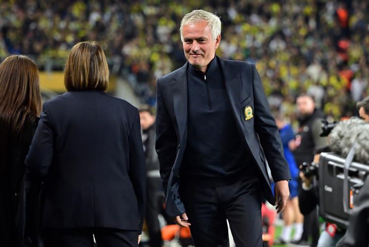 <p><strong>MIRROR: "Erik ten Hag'ın takımı yine duraklarken Jose Mourinho'nun tavsiyelerinden yararlanamadı"</strong></p>