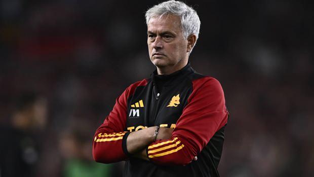 <p>Jose Mourinho son olarak da Roma'dan<strong> 3 milyon Sterlin kazandı.</strong></p>

<p> </p>
