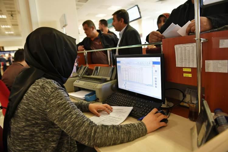 <p><strong>MİLLİ SAVUNMA BAKANLIĞI</strong></p>
<p>ASKERi PERSONEL ALACAK ( 17 Ekim - 3 Kasım)</p>
<p><br />
<strong>BATI KARADENİZ KALKINMA AJANSI</strong></p>
<p>2 SÖZLEŞMELİ PERSONEL ALACAK ( 11 Kasım - 22 Kasım)</p>
<p><br />
<strong>SİVEREK BELEDİYE BAŞKANLIĞI</strong></p>
<p>25 MEMUR ALACAK ( 20 Kasım - 22 Kasım)</p>