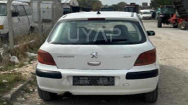 <p><strong>2003 Model, PEUGEOT Marka.</strong></p>
<p>Yakıt Tipi Dizel, Vites Tipi Manuel.</p>
<p>Rengi Beyaz.</p>
<p>Muhammen Bedeli: 295.000,00 TL.</p>