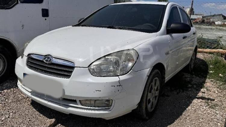 <p><strong>2012 Model, HYUNDAI Marka, ACCENT ERA 1.5 CRDI MODE OT Tipli.</strong></p>
<p> </p>
<p>Yakıt Tipi Dizel, Vites Tipi Otomatik, Rengi Beyaz.</p>
<p> </p>
<p>Muhammen Bedeli: 350.000,00 TL.</p>
