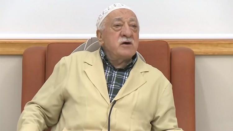 <p>Türkiye'de  teröristbaşı Fetullah Gülen'in ölüm haberi sevinçle karşılanırken örgüt içerisinde de çekişmeler başladı. </p>
