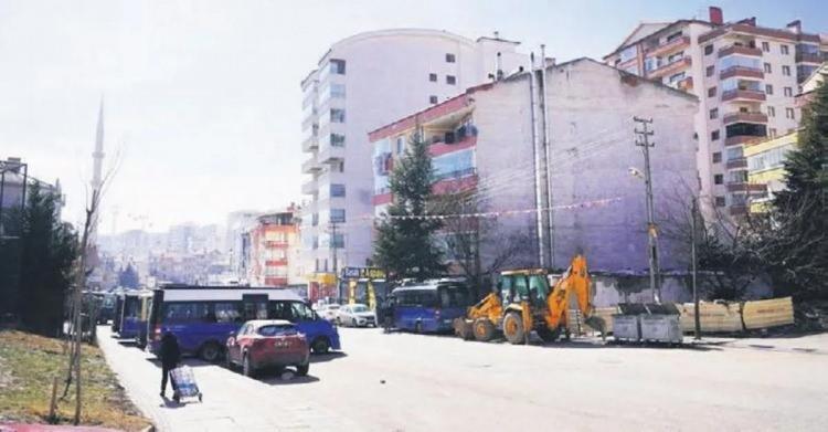<p><span style="color:#B22222"><strong>MİT TIRLARI İHANETİ</strong></span></p>

<p> </p>
