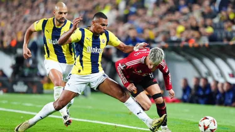 <p><span style="color:#B22222"><strong>54)  FENERBAHÇE</strong></span></p>
