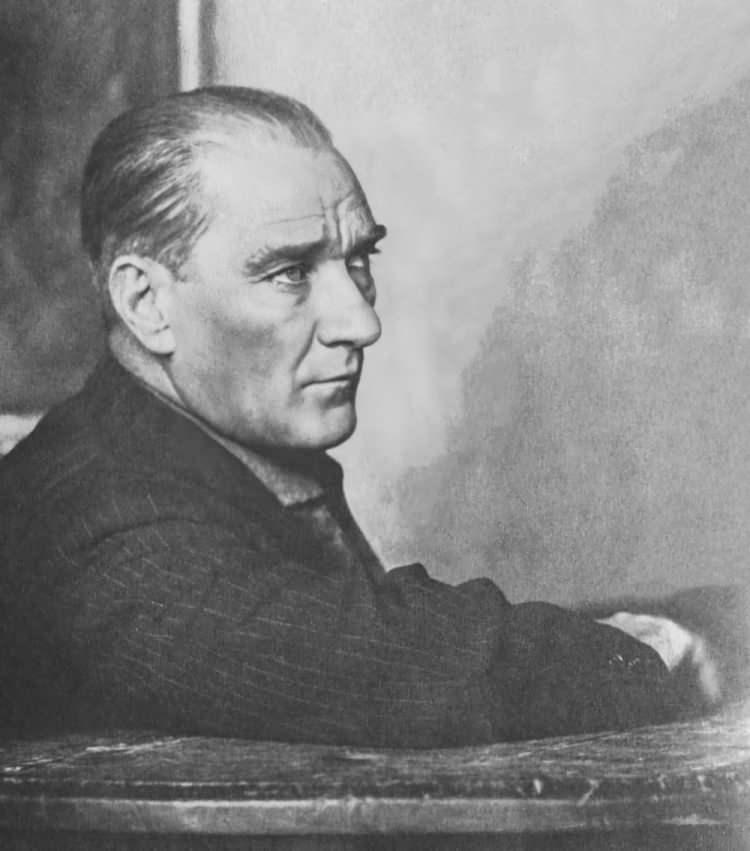 <p>Cumhurbaşkanı Mustafa Kemal Atatürk. (Arşiv-31.12.1929)</p>
