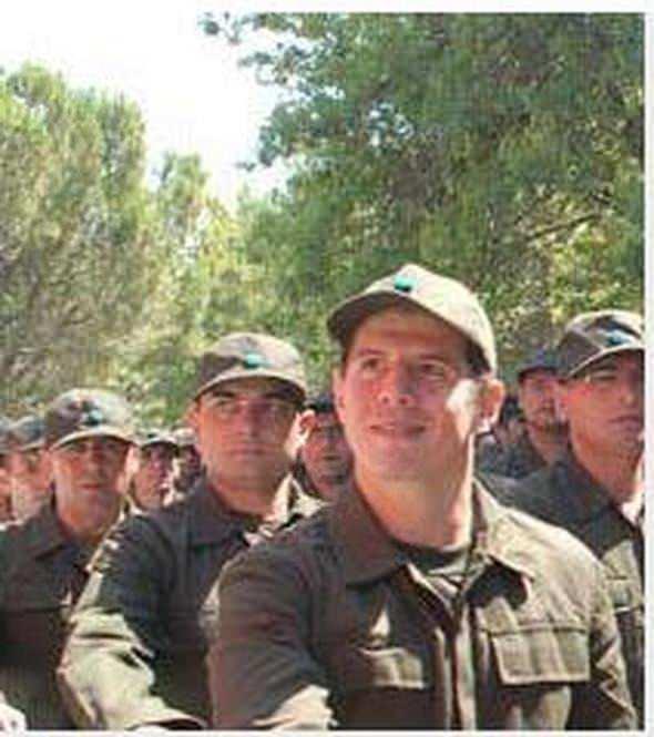 <p><strong>EMRE BELEZOĞLU</strong></p>
