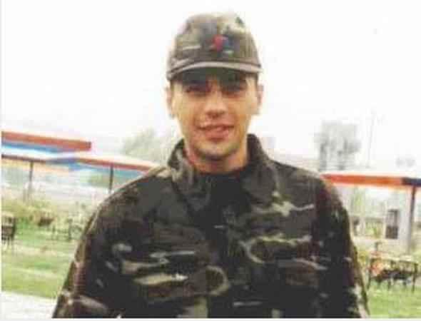 <p><strong>EMRE ALTUĞ</strong></p>
