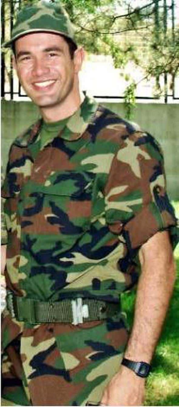 <p><strong>KEREMCEM</strong></p>
