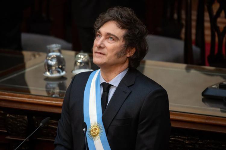 <p><strong><span style="color:#B22222">17) JAVIER MILEI</span> | Arjantin Devlet Başkanı</strong></p>