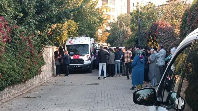 <p>Nesim Adım'ın işe gitmediğini fark eden çalışanları, durumu polise bildirdi.</p>

<p> </p>

