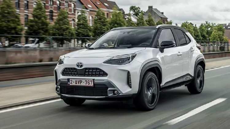 <p>12 - Toyota Yaris Cross</p>
<p>14.468 %+15</p>