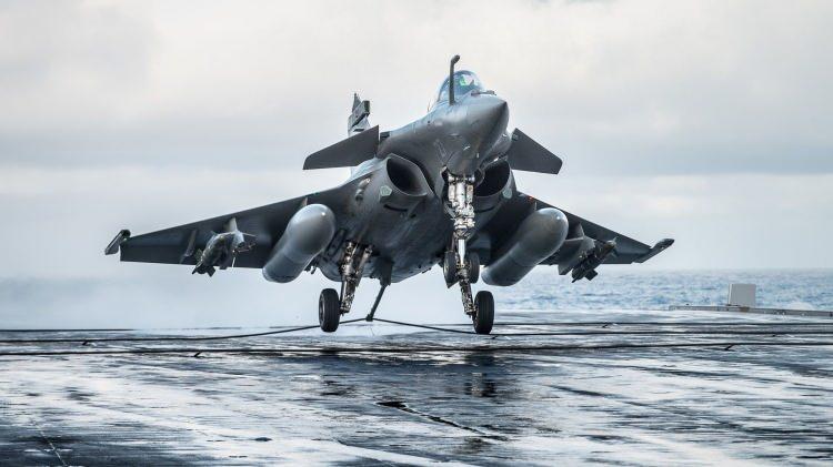 <p><strong><span style="color:#B22222">6)  DASSAULT RAFALE </span> |  FRANSA</strong></p>
