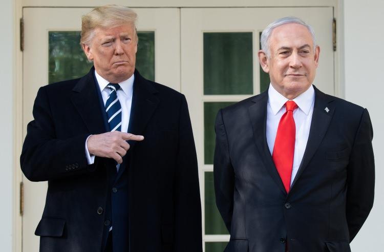 <p><span style="color:#B22222"><strong>İSRAİL ‘TRUMP’TAN YANA</strong></span></p>

<p> </p>
