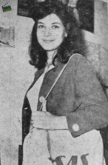 <p>1956 yılında ailesinin isteğiyle <strong>hukuk eğitimi</strong> almaya başlayan Selen, aynı dönemde <strong>Dormen Tiyatrosu</strong>'nda çalışmaya başladı. </p>