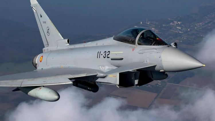 <p>Yunanistan merkezli To Vima gazetesi Türkiye'nin Eurofighter savaş uçağı hamlesini gündemine aldı.</p>