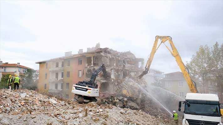 <p>Bakanlıktan yapılan açıklamada, kampanyanın, İstanbul'da kentsel dönüşümü hızlandırmak ve güvenli yerleşimleri sağlamak için başlatıldığı bildirildi.</p>