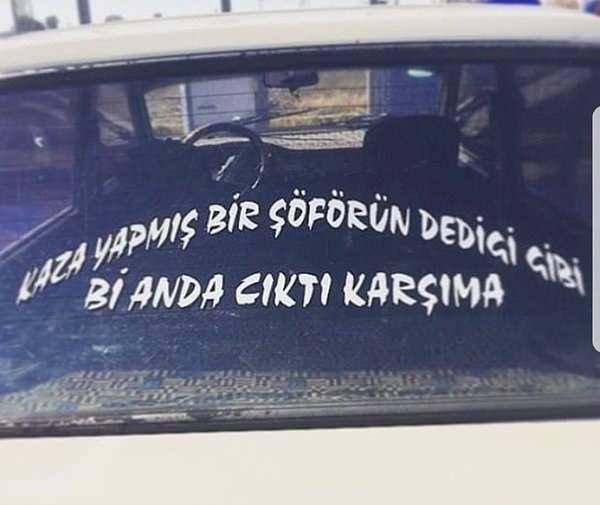 <p>Duygusallıklarını, hayallerini, aşklarını bazen özlemle bazen de kinayeli biçimde dile getiren kamyoncular için bir dönem en güzel söz yarışması düzenlendiği bile biliniyor.</p>
