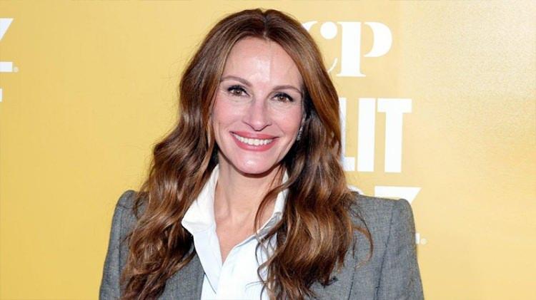 <p>Julia Roberts,</p>