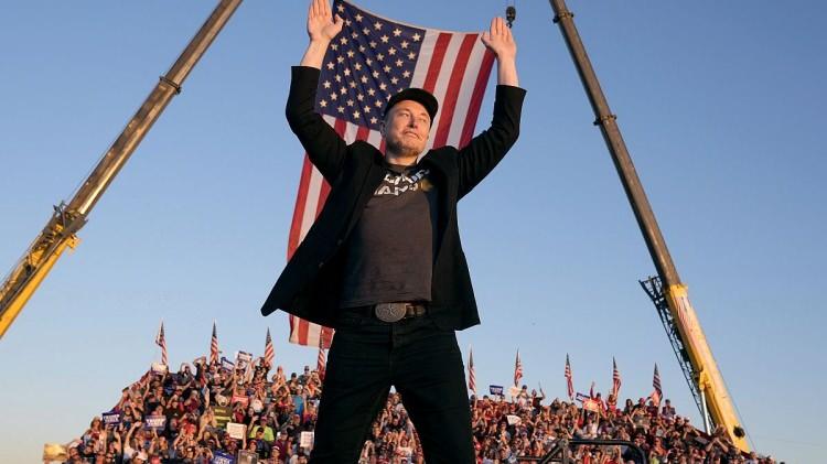 <p>Sözlerinin arkasında duran Elon Musk Trump’ın en büyük destekçisi olarak görülüyordu.</p>