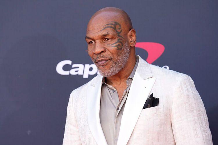 <p>efsanevi boksör Mike Tyson;</p>