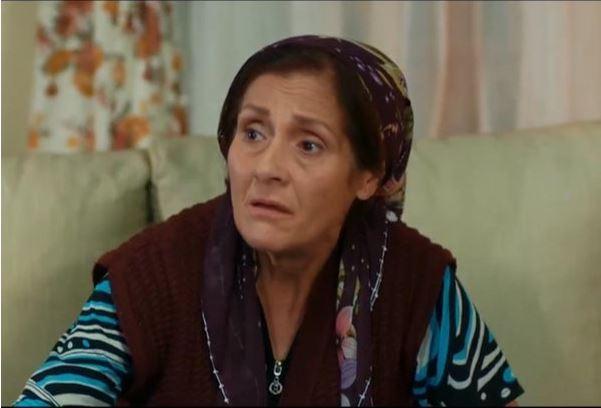 <p>Yakın dönemde Kiralık Aşk (2016), Vuslat (2019), Son Şaka (2020) ve Kırmızı Oda (2021) gibi sevilerek takip edilen dizilerde yer alan Hikmet Körmükçü şimdilerde ekranlardan uzak bir hayat yaşıyor. </p>
